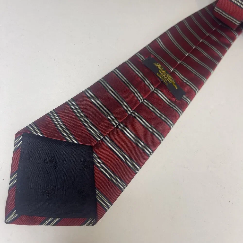 Vintage Brooks Brothers Makers Striped Red Navy White Silk Tie Made in USA